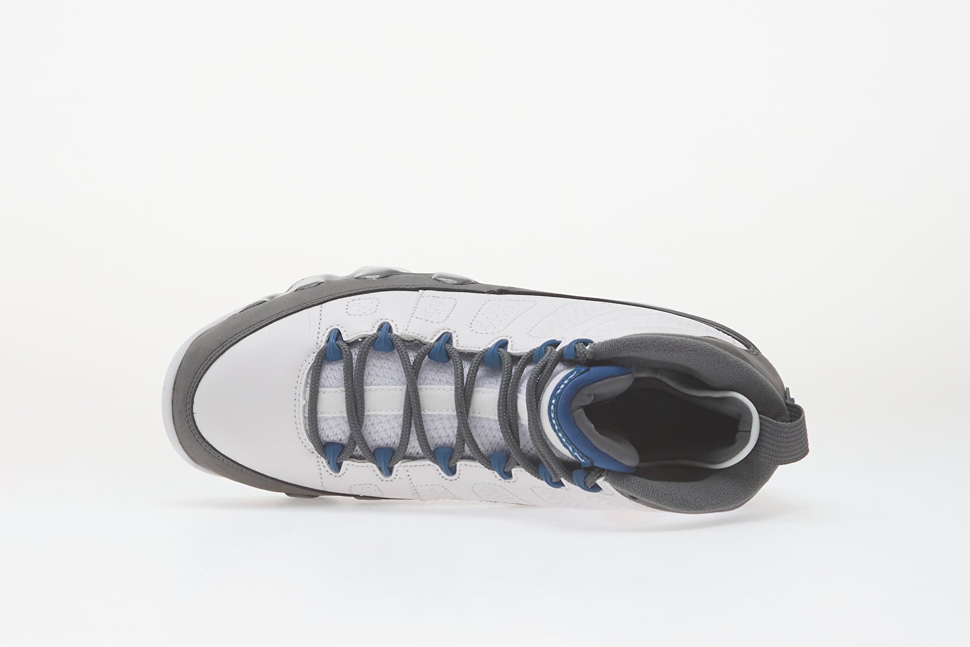 Air Jordan 9 Retro "Flint Grey"