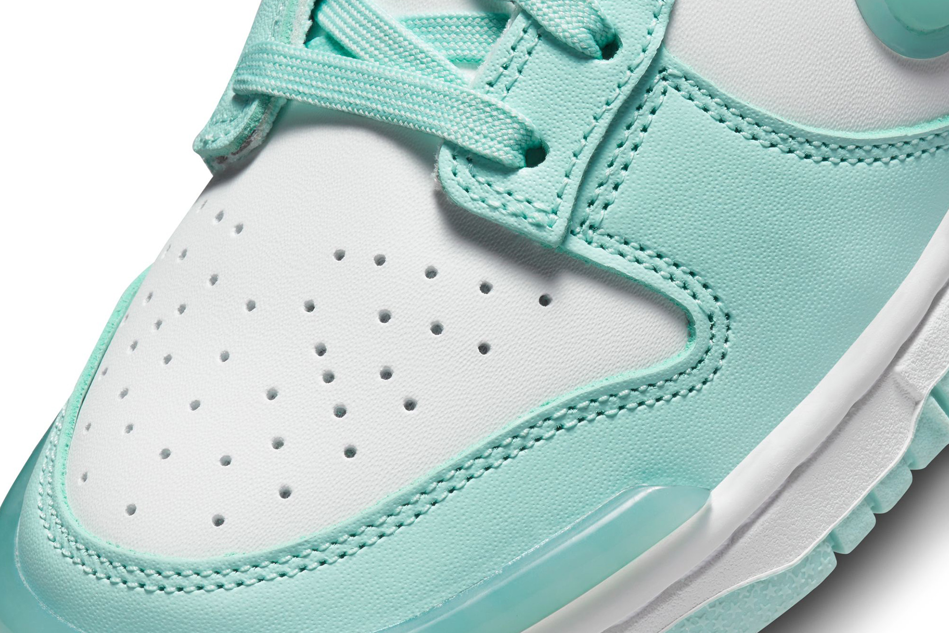 Nike W Dunk Low Twist - DZ2794-101 - Summit White / Jade Ice