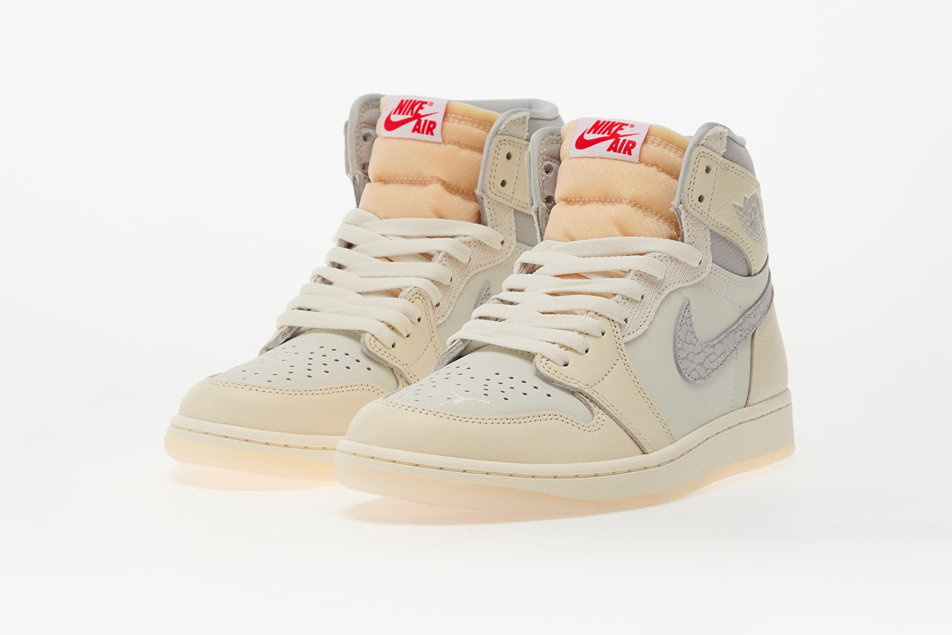 Air Jordan 1 Retro High OG "Sail University Red"