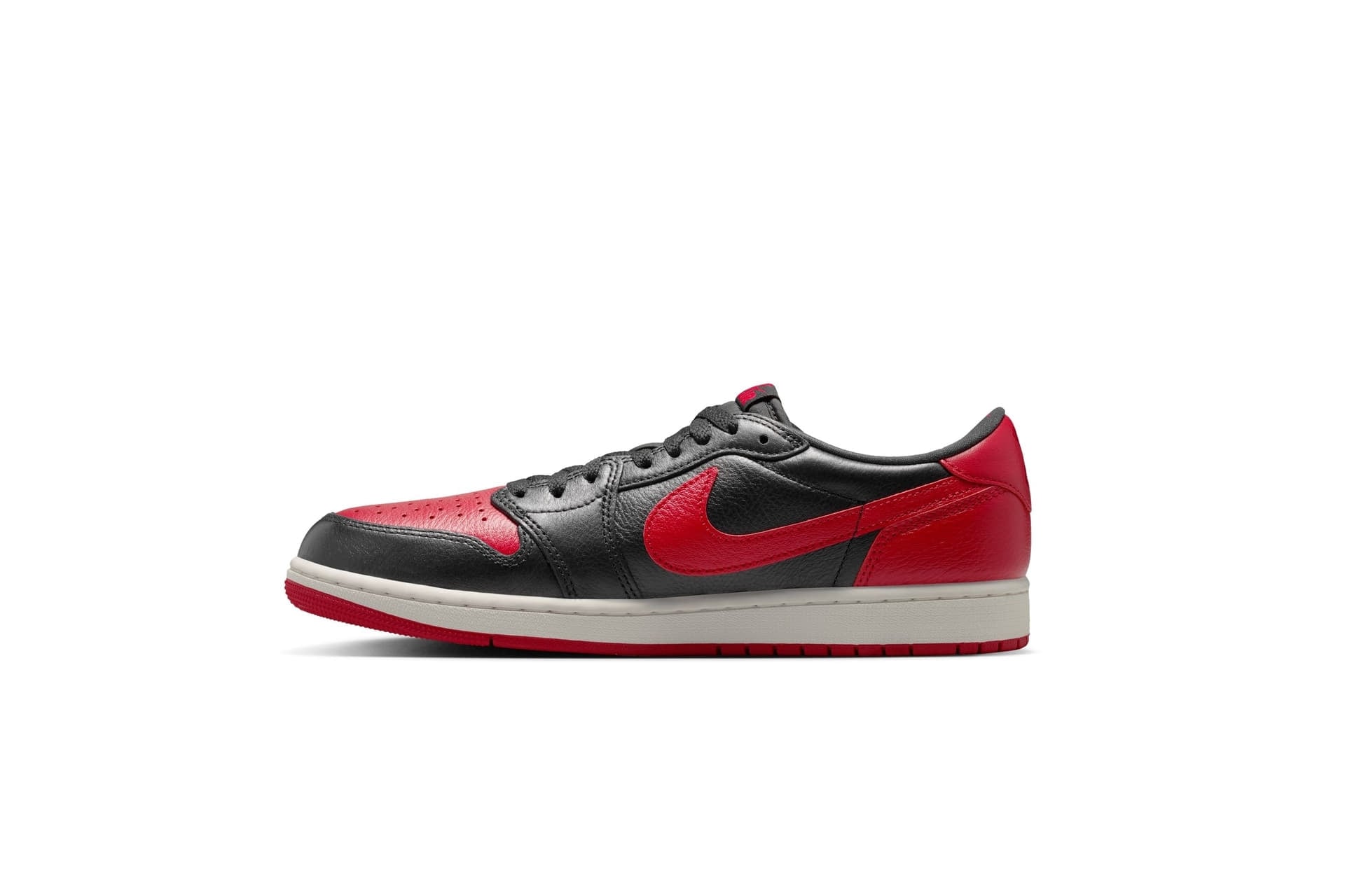 Air Jordan 1 Low OG "Banned"