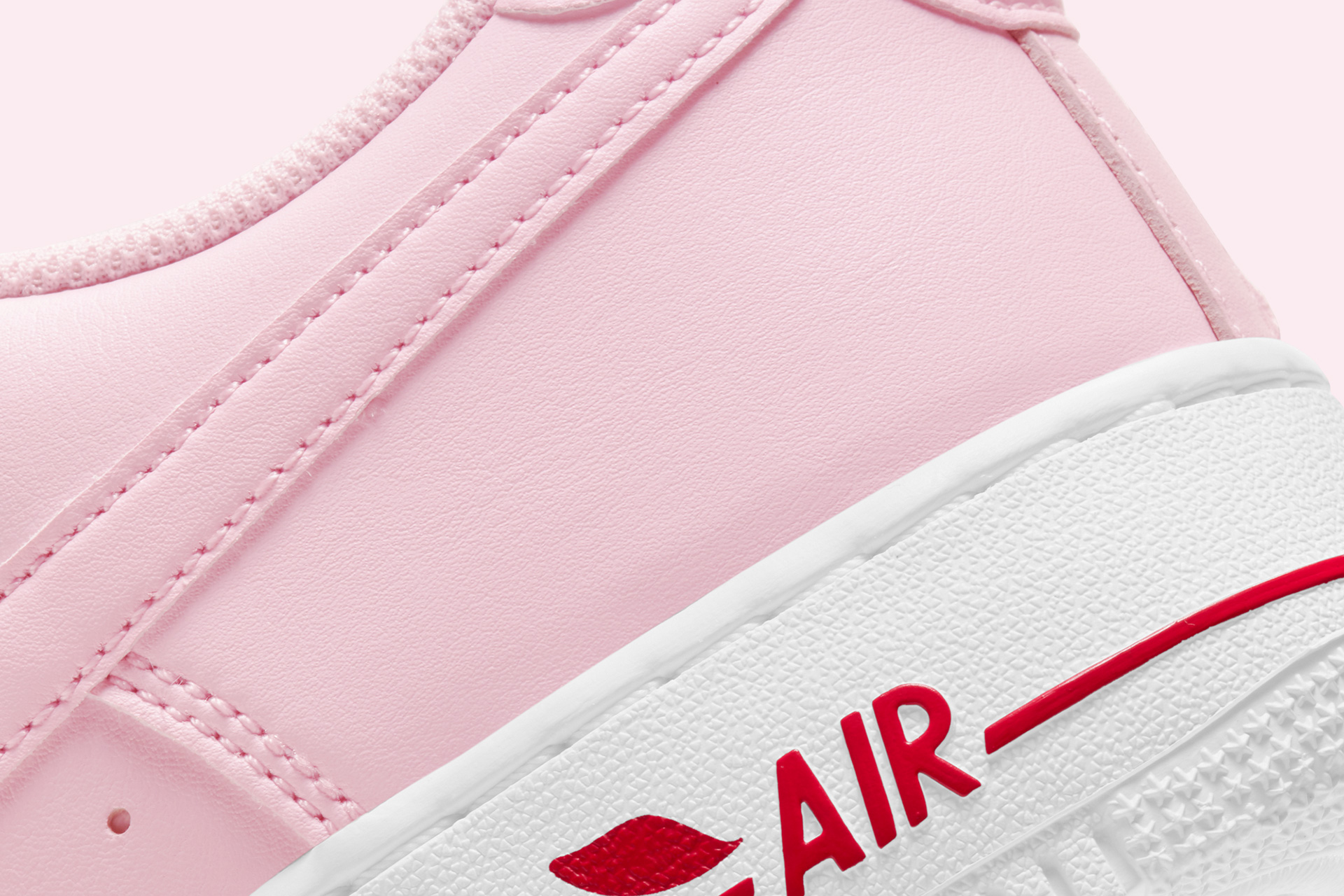Nike Air Force 1 '07 LX