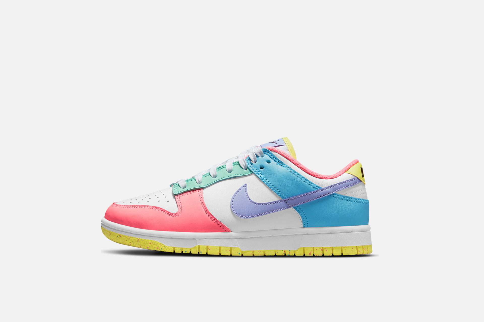 nike dunk low se white green glow sunset pulse