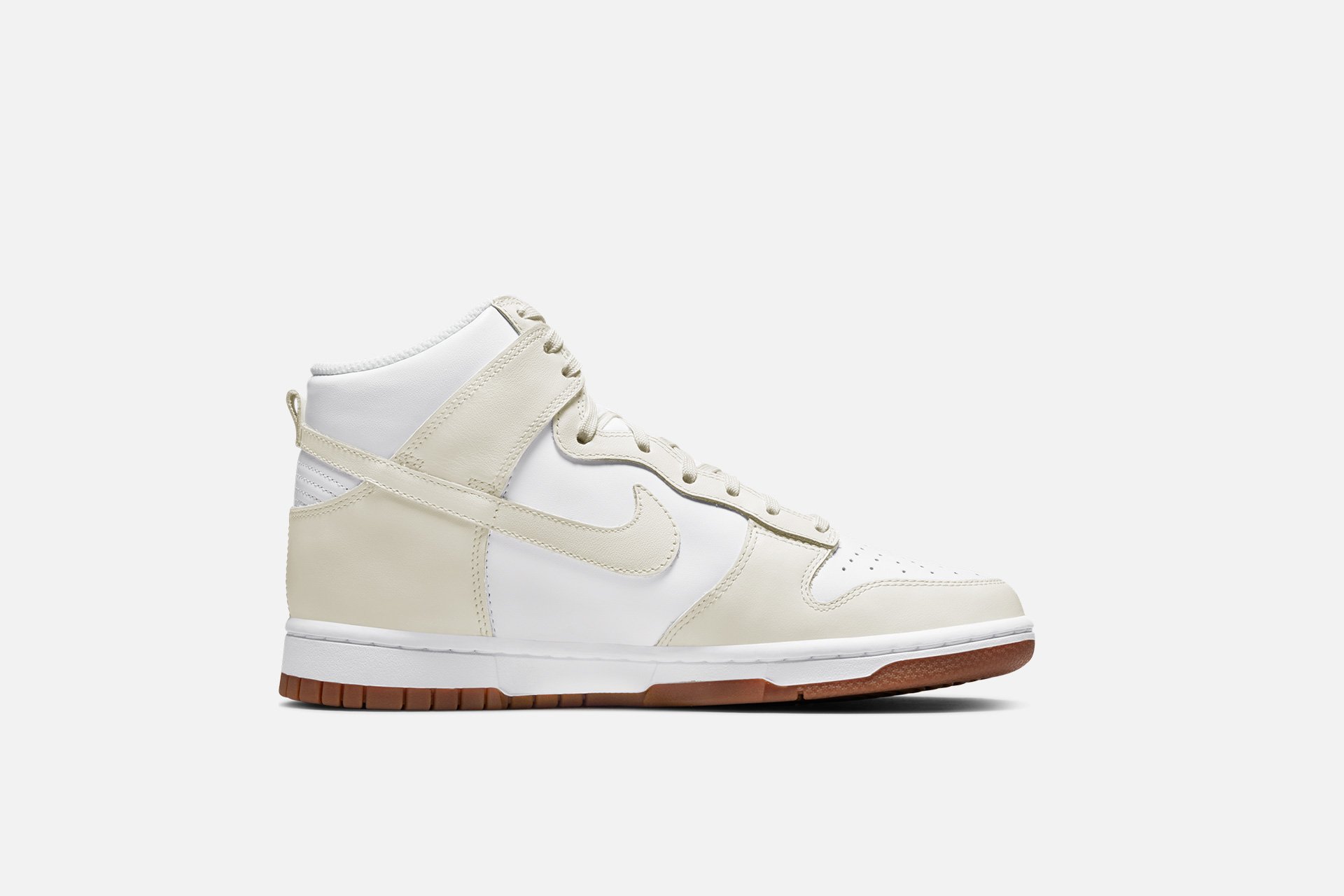 Nike W Dunk High, White/ Sail-Gum Med Brown - Footshop - Releases