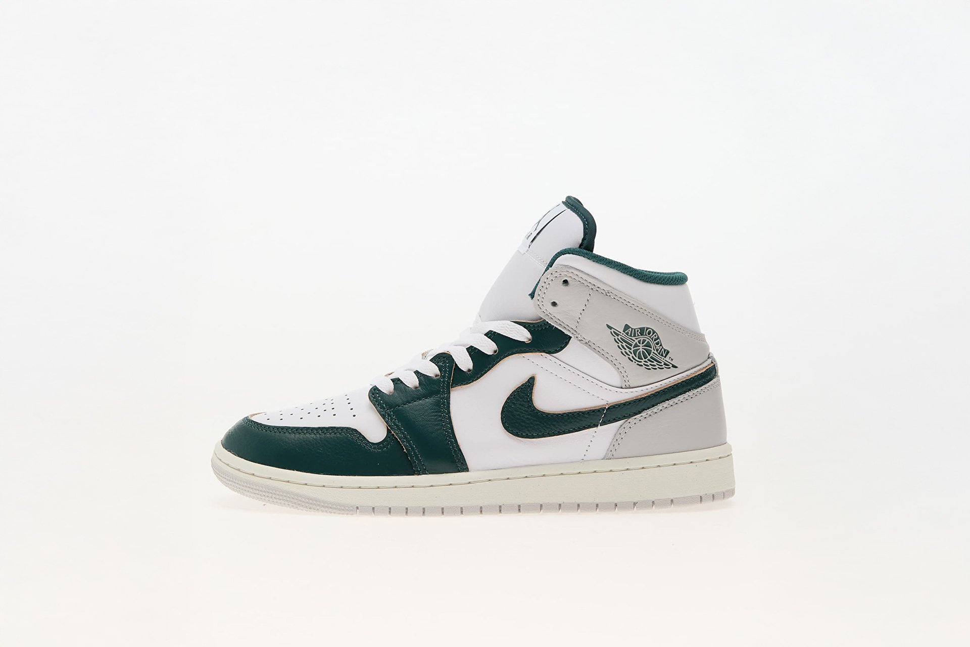 Air Jordan 1 Mid SE