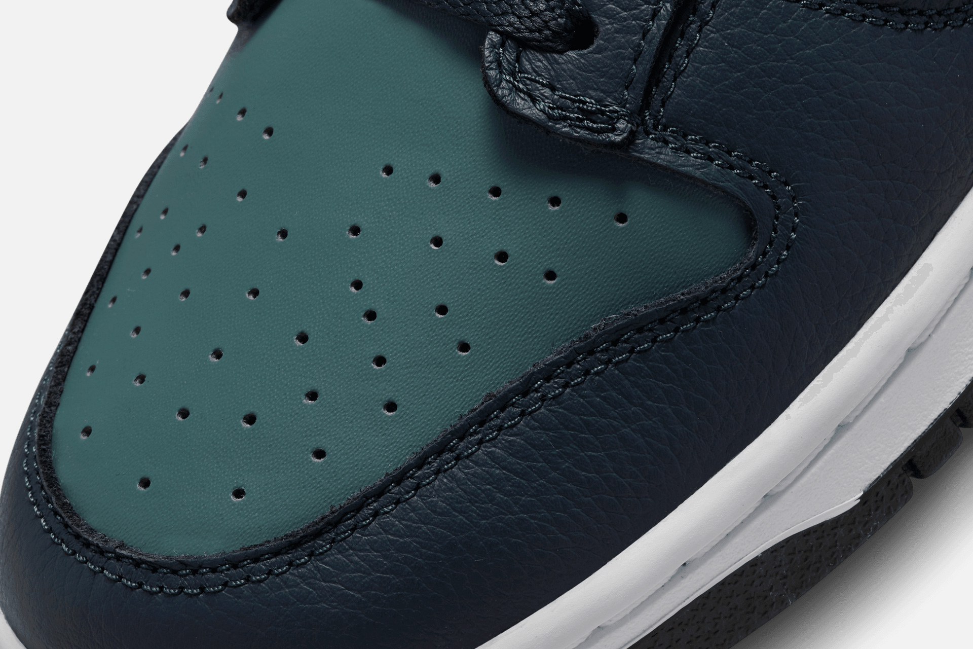 Nike Dunk Low Retro Premium - DR9705-300 - Mineral Slate / Armory