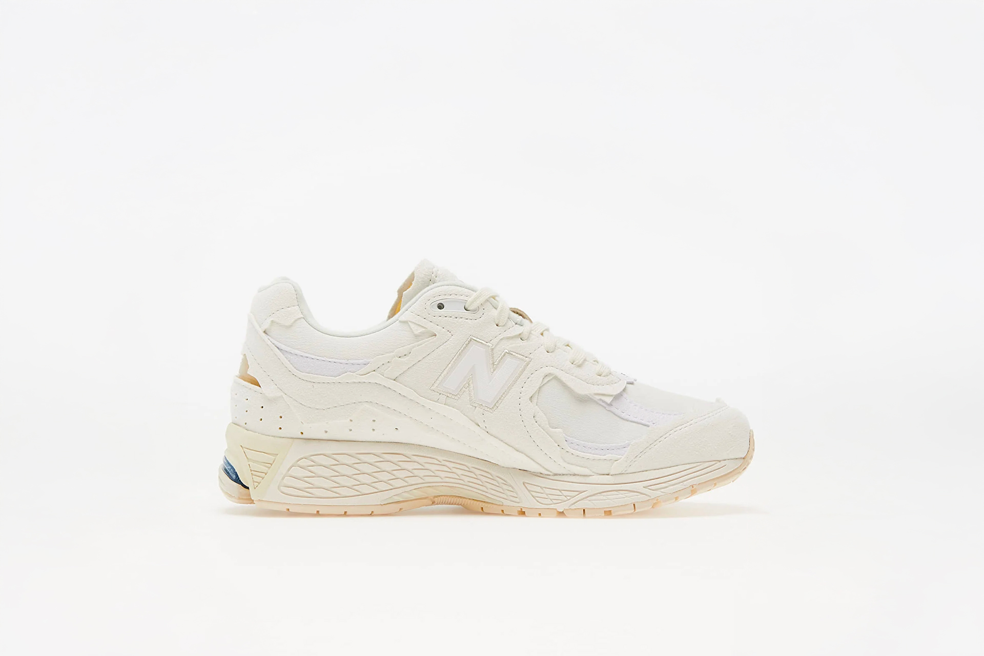 New Balance M2002