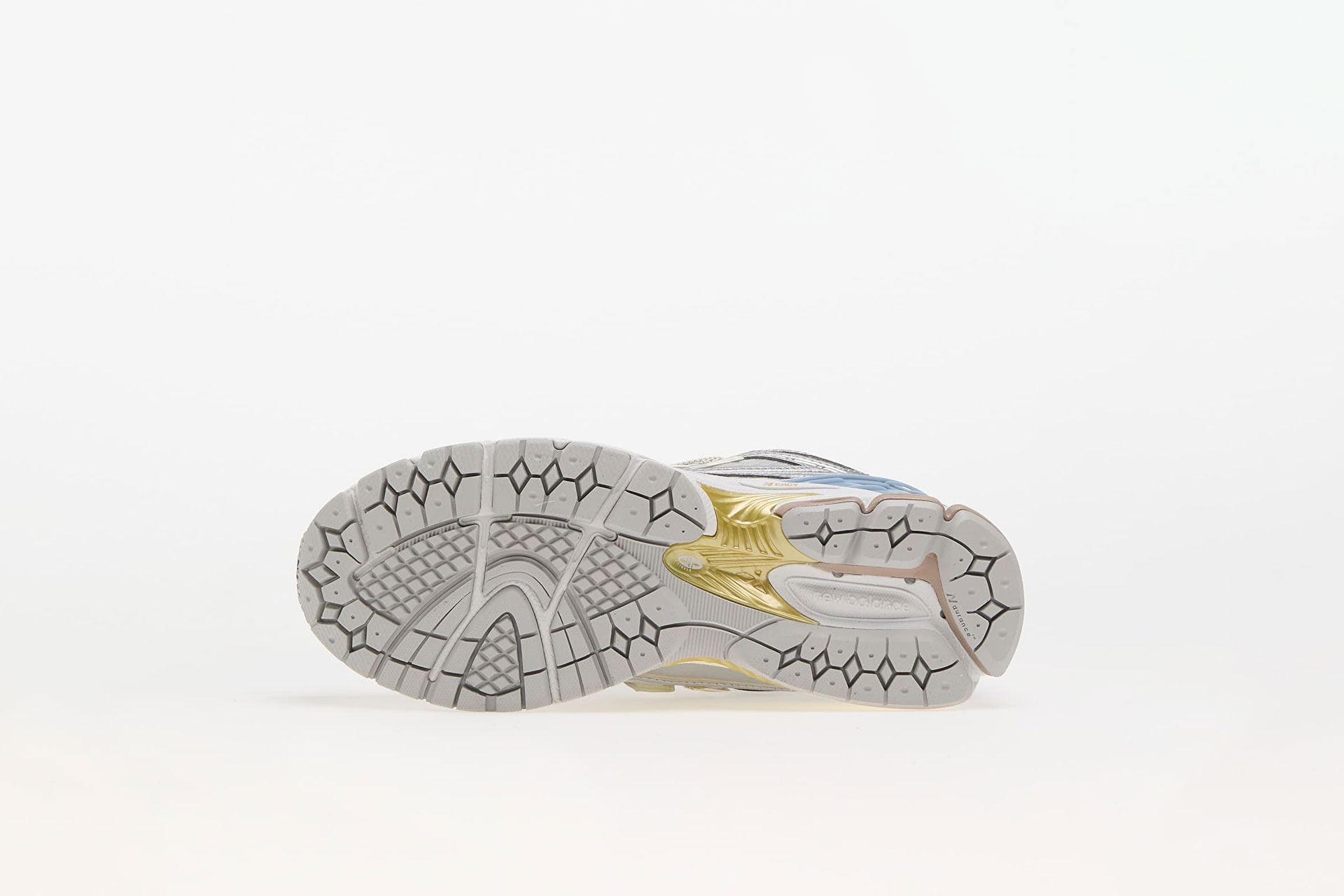 New Balance x KITH 1906R