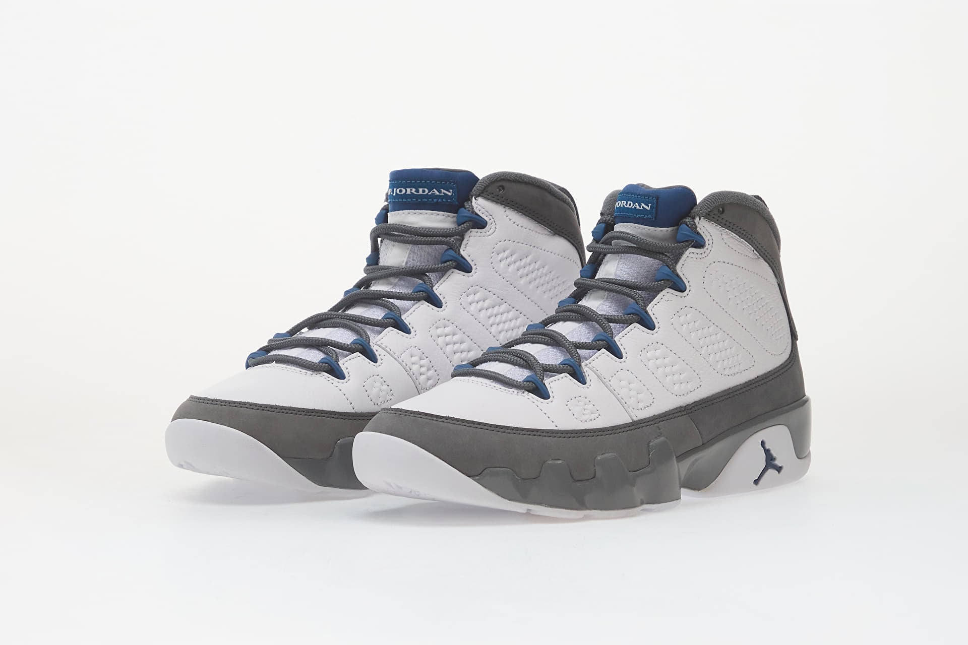 Air Jordan 9 Retro "Flint Grey"